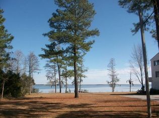 101 Johnson Point Rd, New Bern, NC 28560