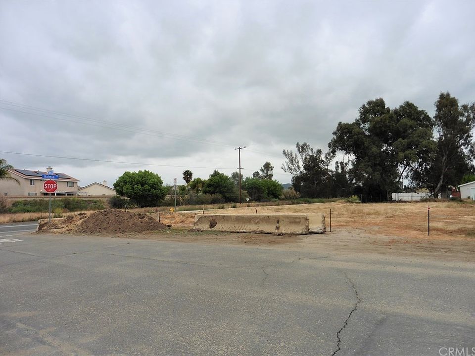 1st image of 0 4th St
