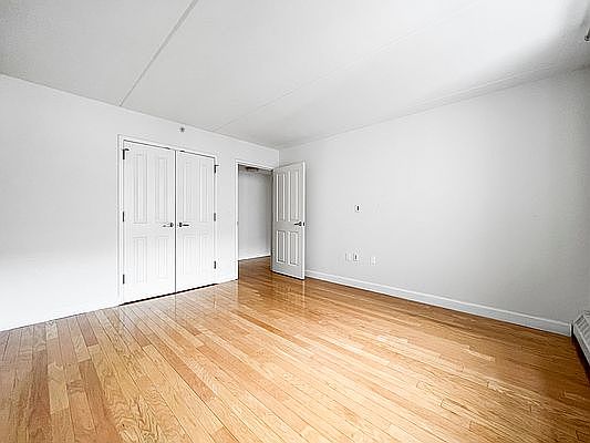 5th image of 123 E 110th St APT 4G