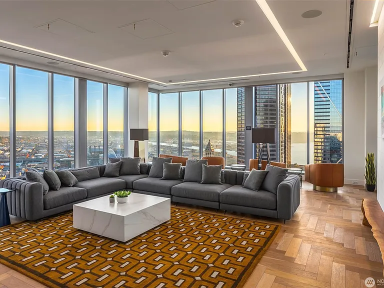 800 Columbia St #1201 — Photo 13