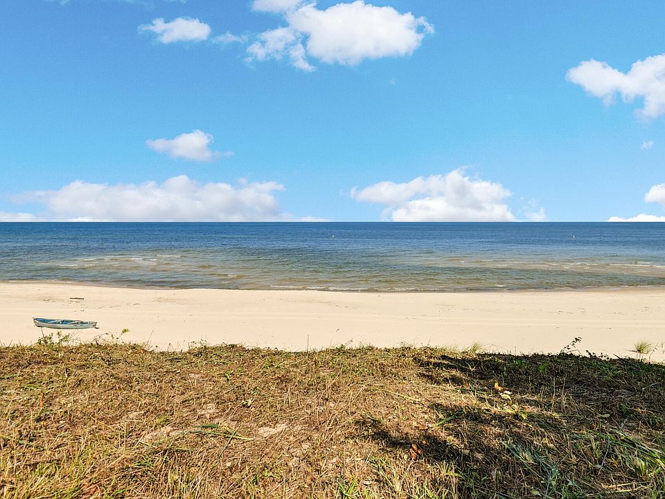 2nd image of 108 Shore Dr