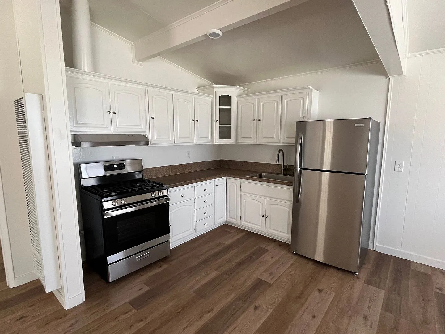 3 Bd/1 bath House in a great neighborhood — Photo 1