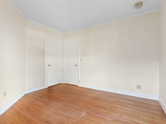 5th image of 34 Ash St APT 103