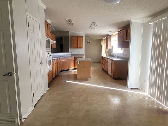 3rd image of 3923 Jj St Unit C