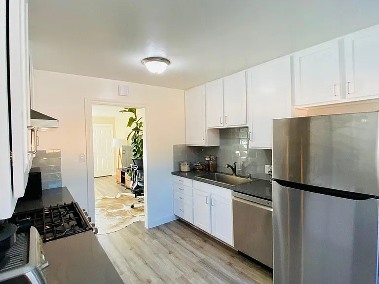 128 Paul Ave — Photo 3
