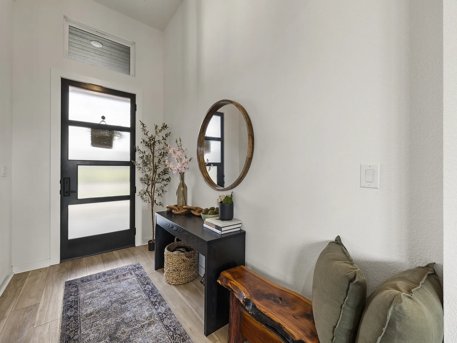9925 Bridlewood Lane - 1 — Photo 3