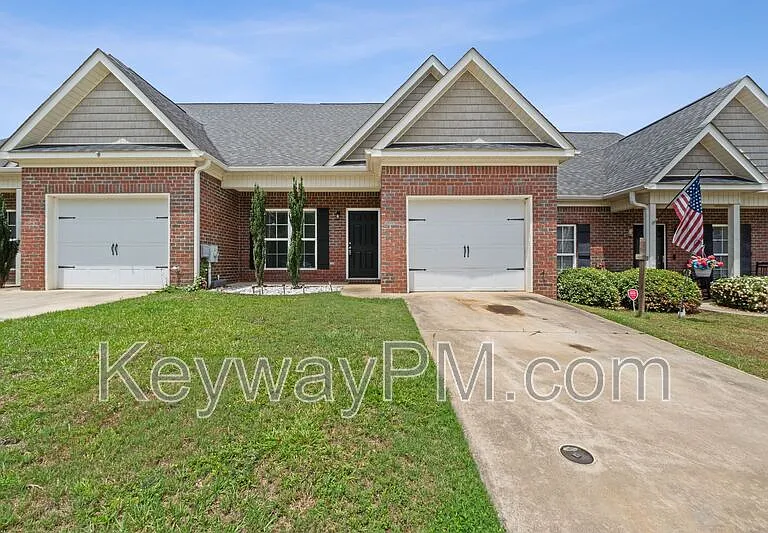 366 Bowen Fls — Photo 1