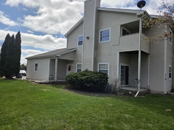 414 Autumn DRIVE #B, Delavan, WI 53115