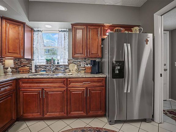 5th image of 2350 Haitian Dr APT 28