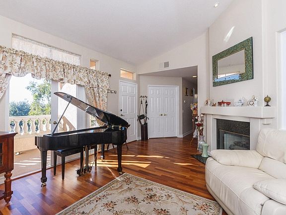 4th image of 3531 Cameo Dr Unit 104