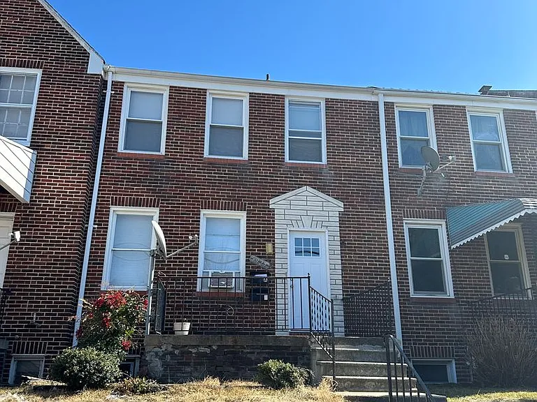 2927 Edison Hwy — Photo 1