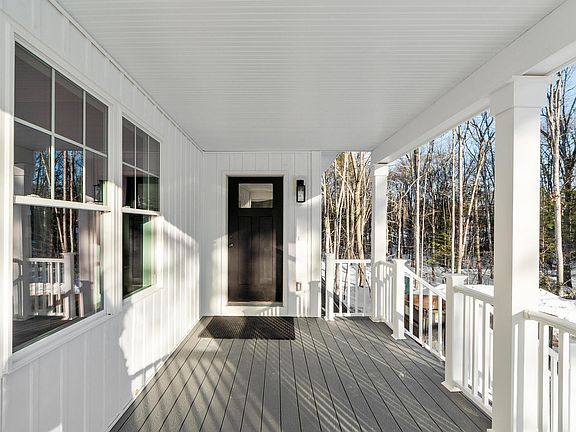 3rd image of 13 Blaisdell Court #10