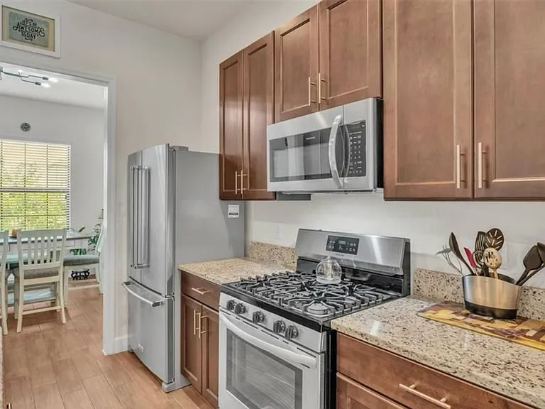1340 Eagle Crest Blvd — Photo 9