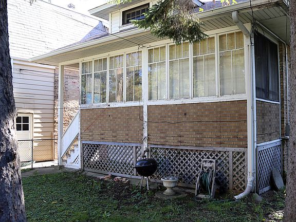 4th image of 4648 N Kennicott Ave