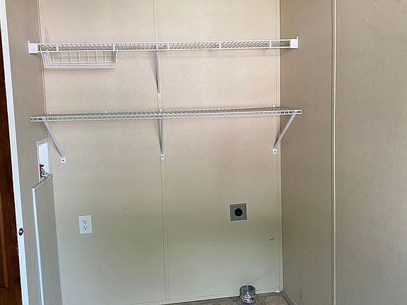 3rd image of 237 W 2 S #21