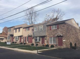 36 N Green St, Nazareth, PA 18064