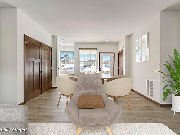 1931 Eastwood Way #1931 — Photo 9