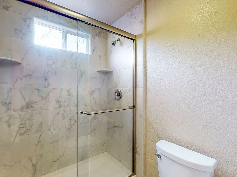 2135 Pebblewood Ct — Photo 43