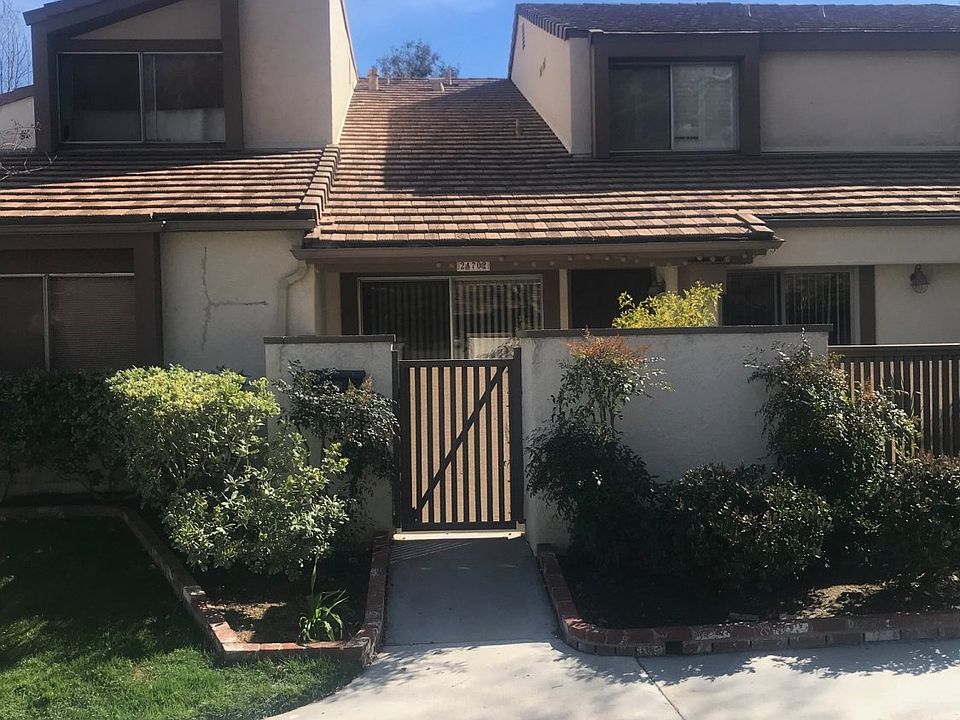 2nd image of 24702 Sand Wedge Ln