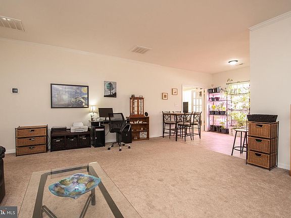 3rd image of 6807 Winthrop Ct