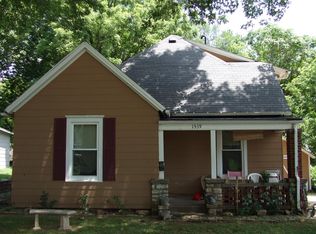 1539 S Willow Ave, Independence, MO 64052