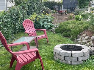 73 Pond St, Georgetown, MA 01833