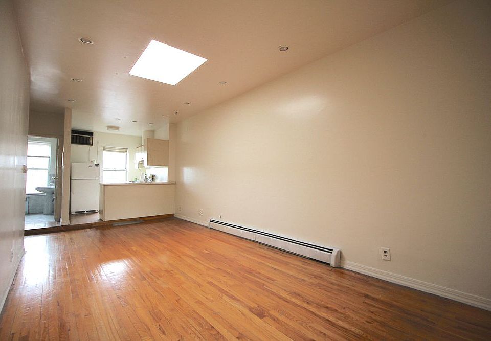 2nd image of 357 Smith St APT 2R