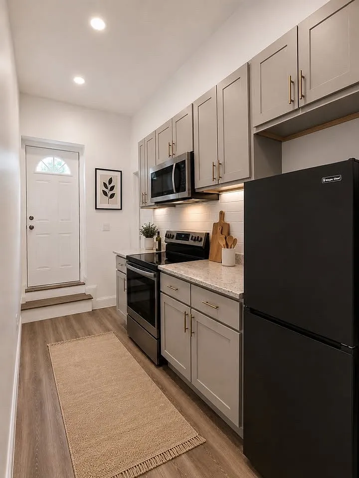 125 Arlington St — Photo 3