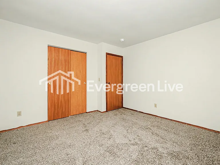 6877 Charlesgate Rd — Photo 11