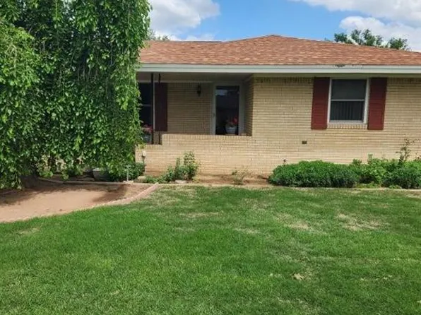 1040 Hughes St, Blair, OK 73526