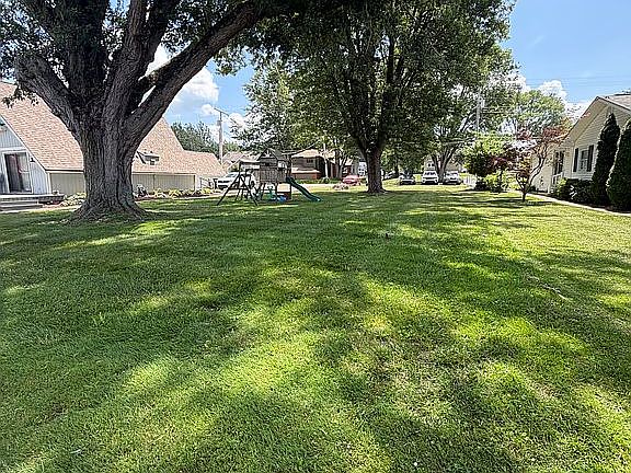5th image of 5 E North Rd