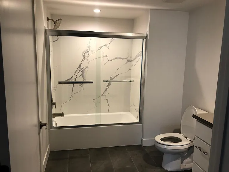 Glenoaks Residences — Photo 8