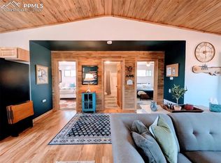 23 Nimbus Ln, Florissant, CO 80816