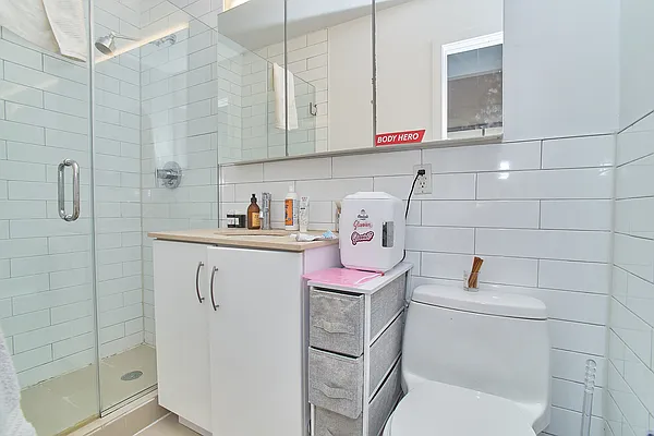Rented by Keller Williams NYC | media 13