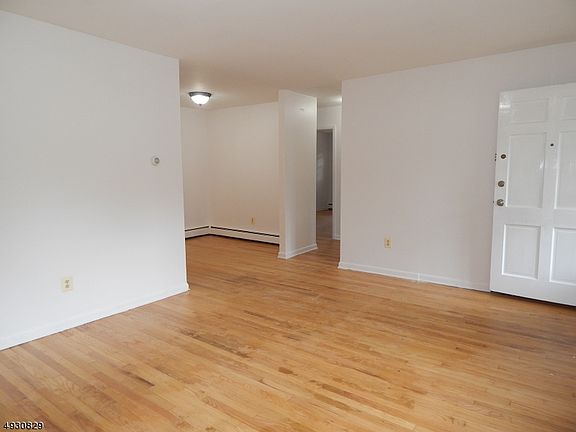 4th image of 252 Franklin Rd #B