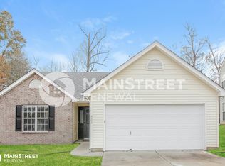 832 Almora Dr, Charlotte, NC 28216