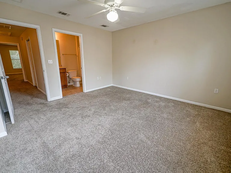 2400 Fred Smith Rd #204 — Photo 27