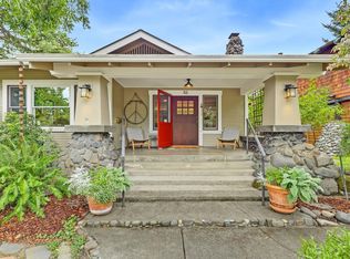 762 B St, Ashland, OR 97520