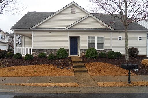 1st image of 557 W Oaks Dr