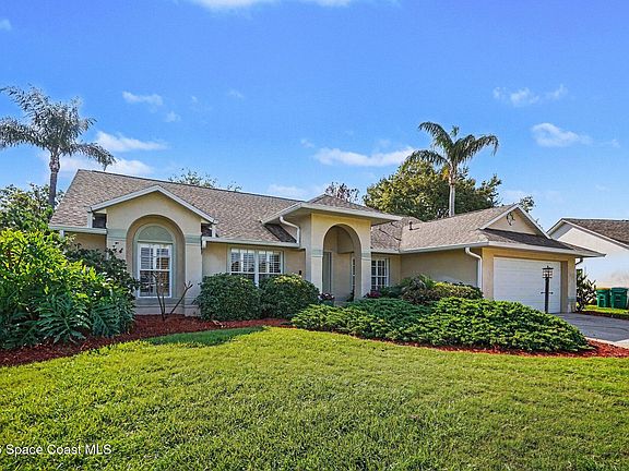 4th image of 498 Lake Victoria Cir
