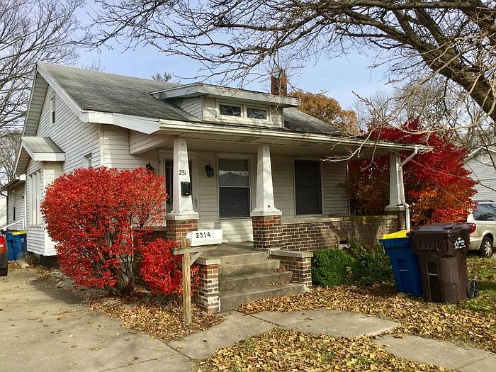 1st image of 2314 Lincolnway W