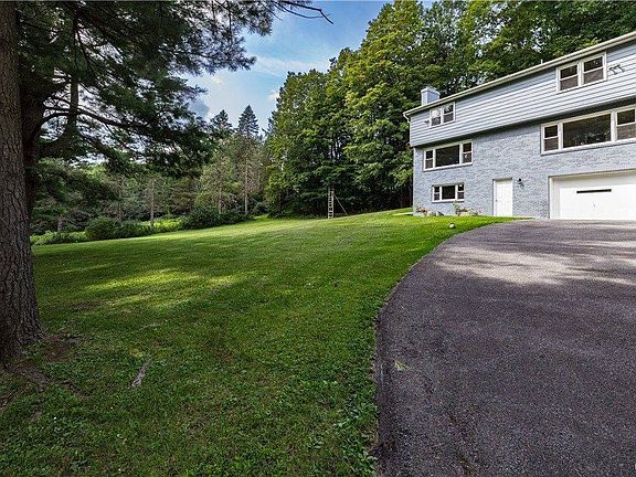 5th image of 2733 W Lake Rd
