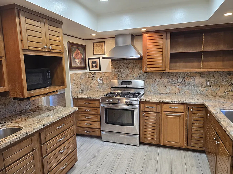 707 Pierino Ave — Photo 11