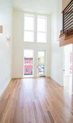 Rented by EXR | media 4