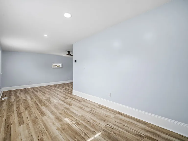 1109 Orange St — Photo 35