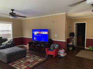 418 E 3rd St, Adel, GA 31620