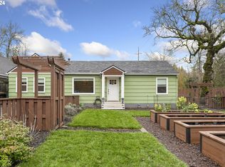 8003 SW Taylors Ferry Rd, Portland, OR 97223