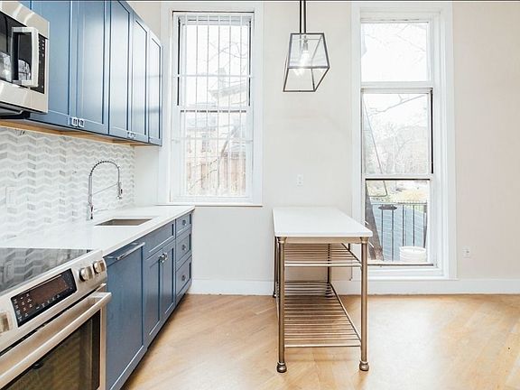 3rd image of 473 Tompkins Ave #3A