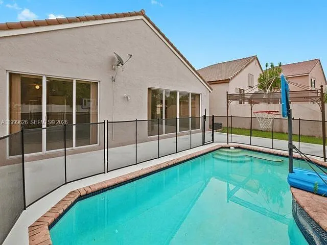 7685 NW 62nd Way — Photo 5