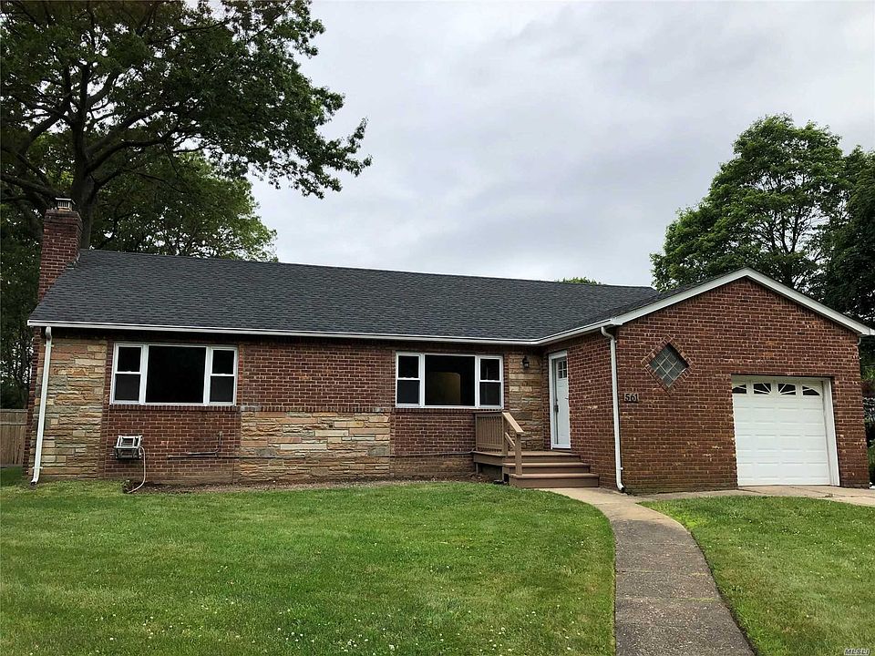 1st image of 561 Parkside Blvd